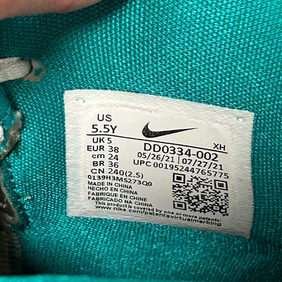 NIKE Kyrie Infinity “Keep Sue bird Fresh” youth size 5.5 Y sneaker - Picture 8 of 8